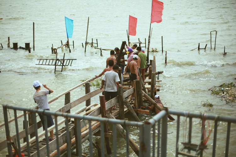 点击大图看下一张：小城故事