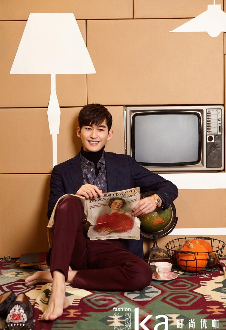 点击大图看下一张：张翰赤脚演绎英伦优雅