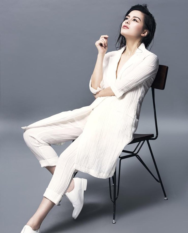 点击大图看下一张：王力可最新写真曝光 攻气十足男友力爆棚