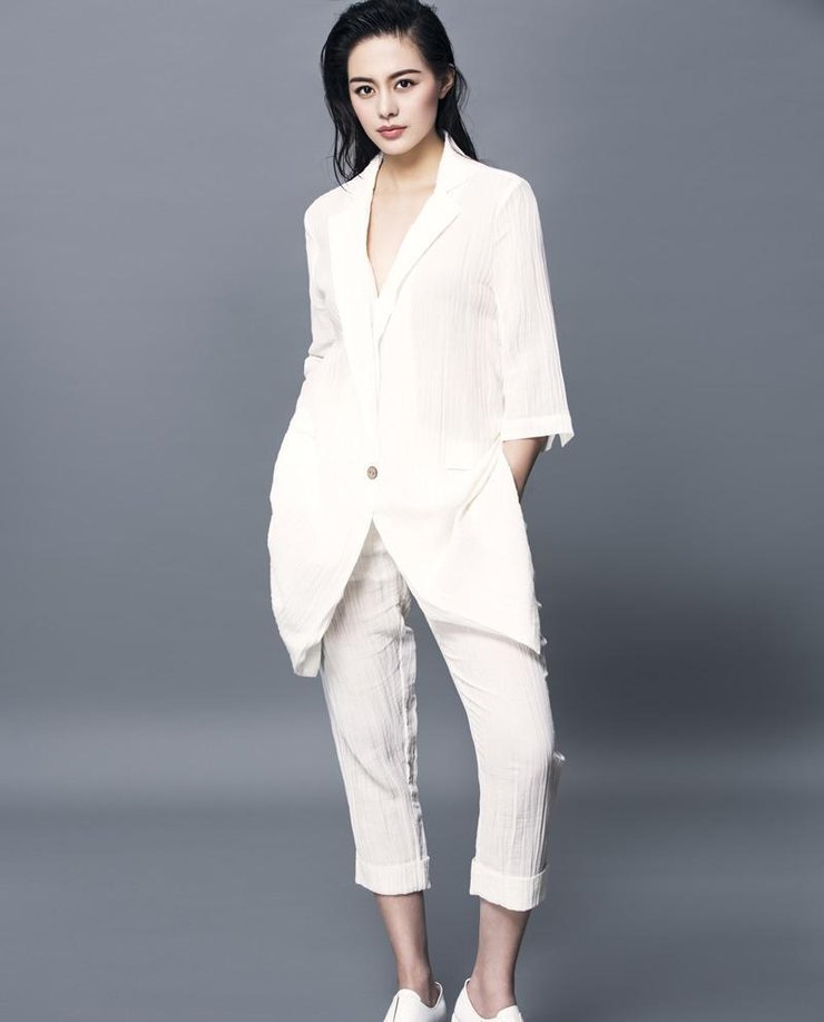 点击大图看下一张：王力可最新写真曝光 攻气十足男友力爆棚