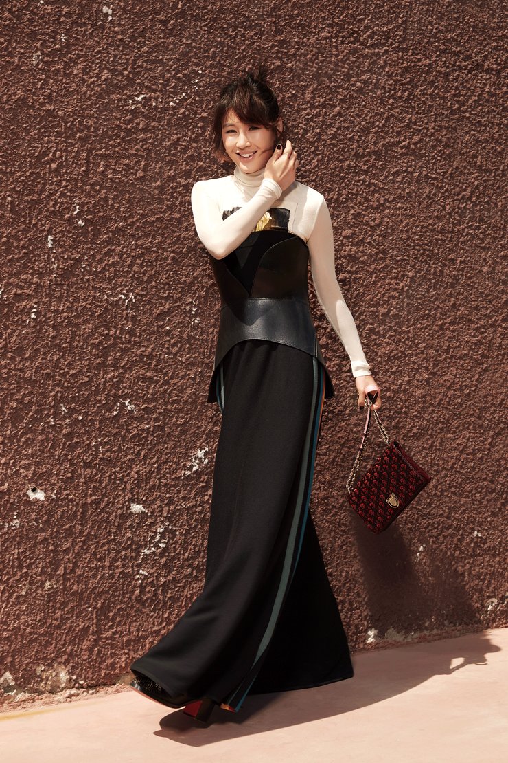 点击大图看下一张：陈燃百变造型曝光