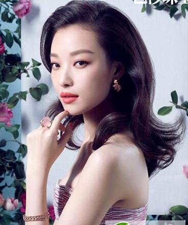 点击大图看下一张：明星发型大盘点 元气性感卷发设计