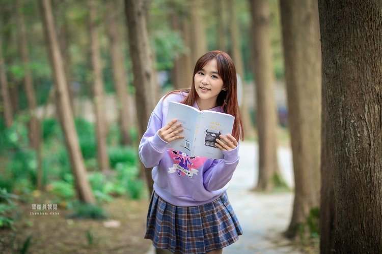 点击大图看下一张:我是可爱的女生