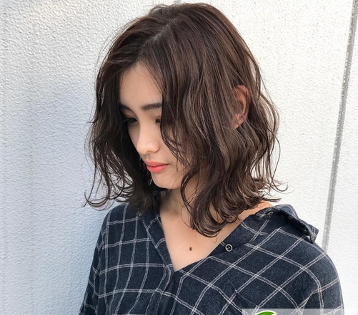 点击大图看下一张:短发有几种卷发样式 韩式卷发拯救懒星人