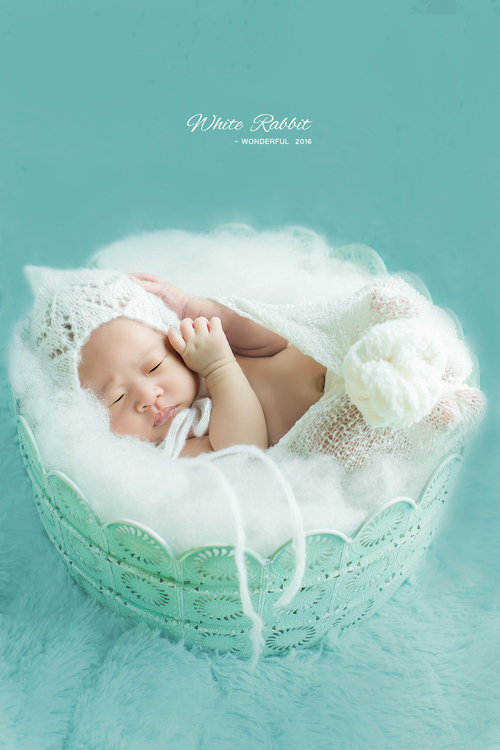 点击大图看下一张：浅色系新生儿