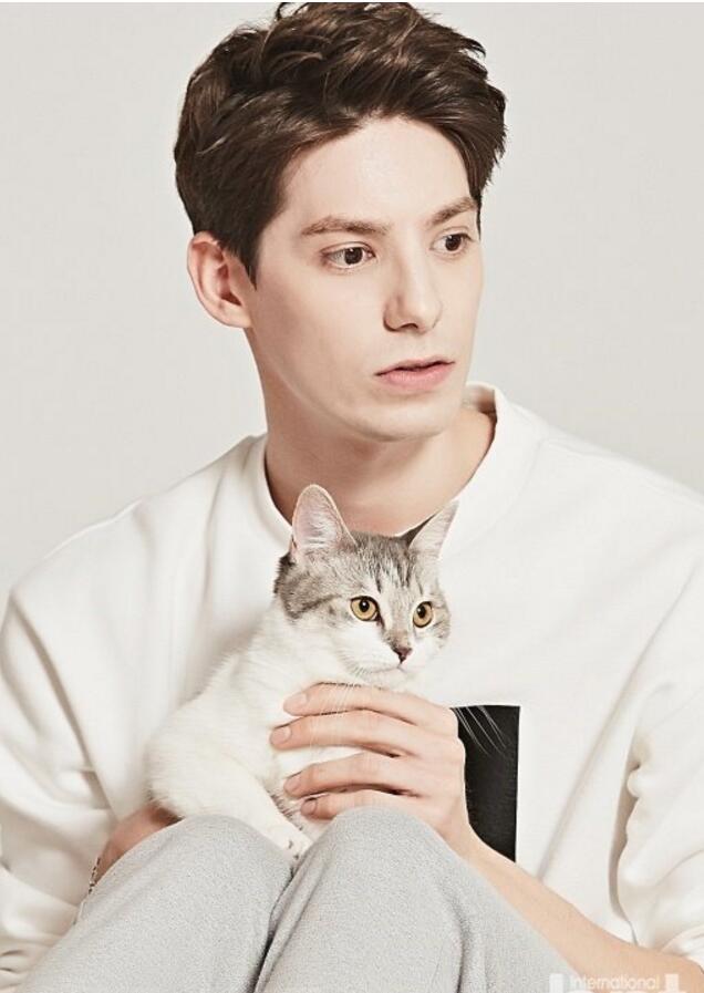 点击大图看下一张：韩国法籍艺人fabien