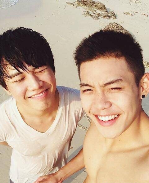 点击大图看下一张：cp感超强帅哥