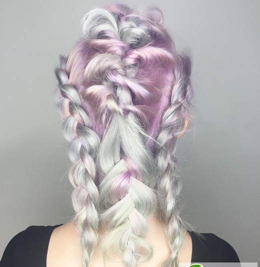 点击大图看下一张：原宿风格彩色染发图片