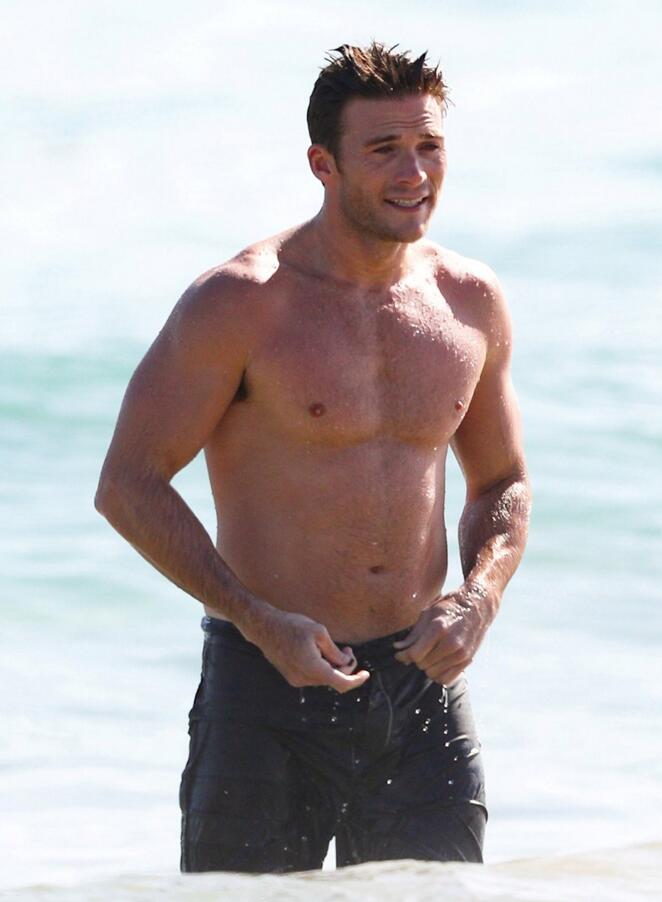 点击大图看下一张：斯科特伊斯特伍德肌肉照