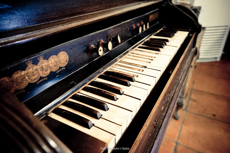 点击大图看下一张：古旧小物件