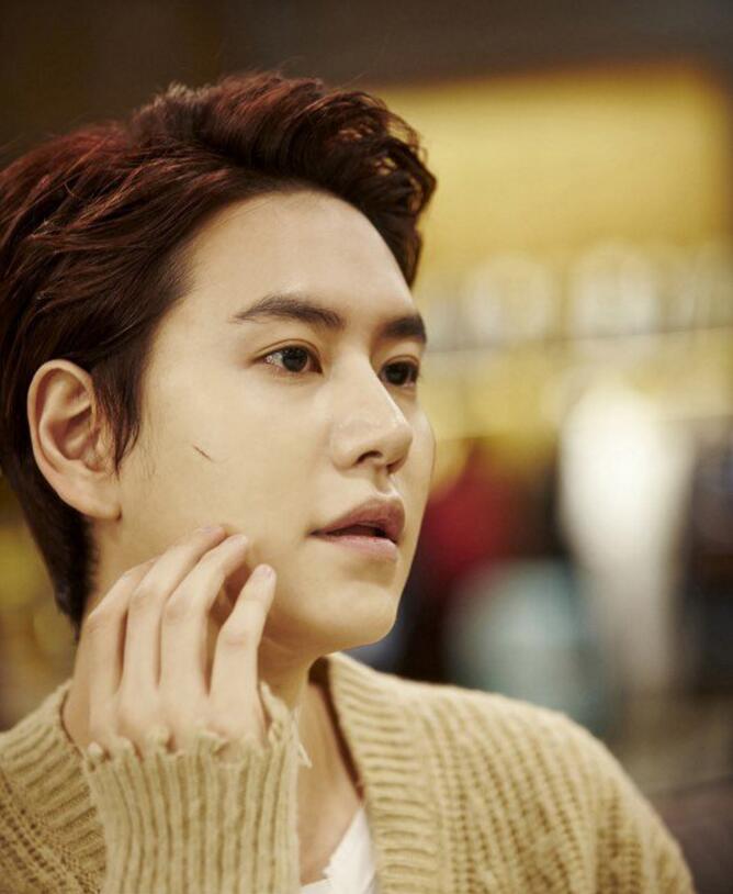 点击大图看下一张：情歌王子曺圭贤