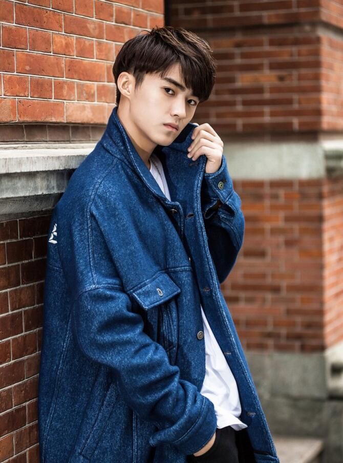 点击大图看下一张：一年级大学季史文翔