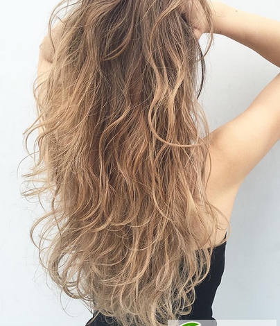 点击大图看下一张:外国人风烫发发型 魅力女神烫发卷发图片