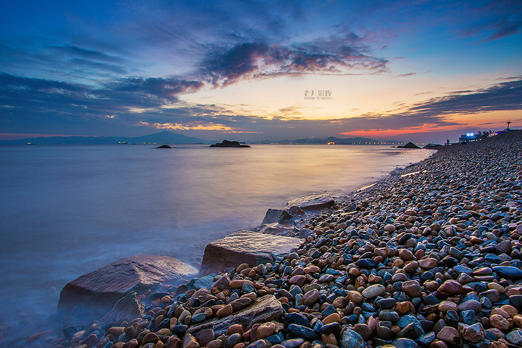 点击大图看下一张：傍晚的厦门