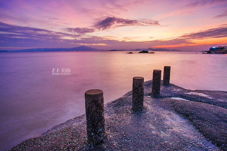 点击大图看下一张：傍晚的厦门