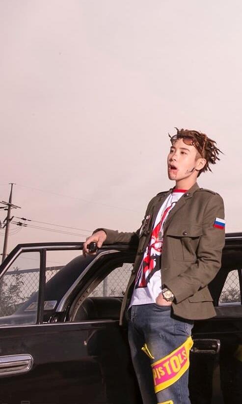 点击大图看下一张:BlockB成员表志勋