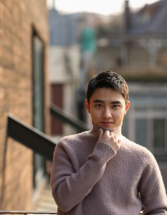 点击大图看下一张:都暻秀照片