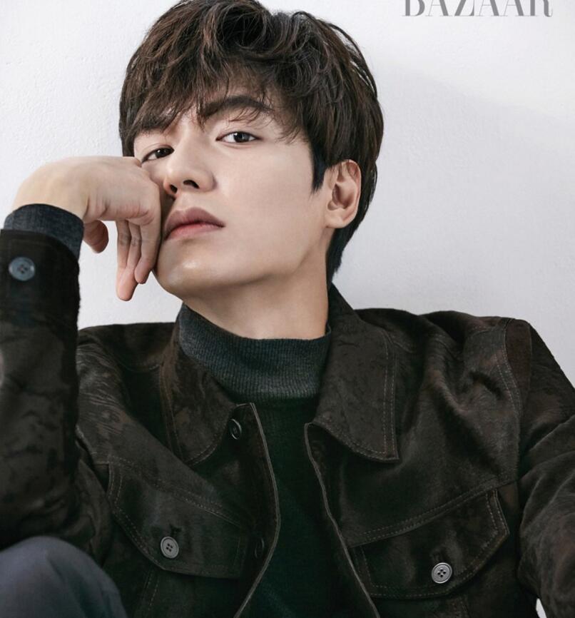 点击大图看下一张:李敏镐最新时尚杂志