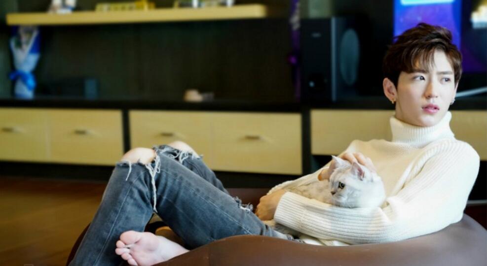 点击大图看下一张：小鲜肉李东阳图片