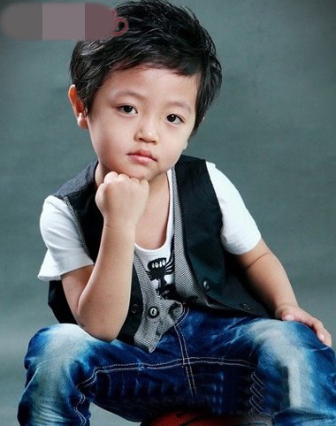 点击大图看下一张：4岁男童发型图片大全