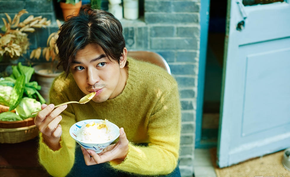 点击大图看下一张:陈柏霖杂志封面 深邃电眼魅力无法挡