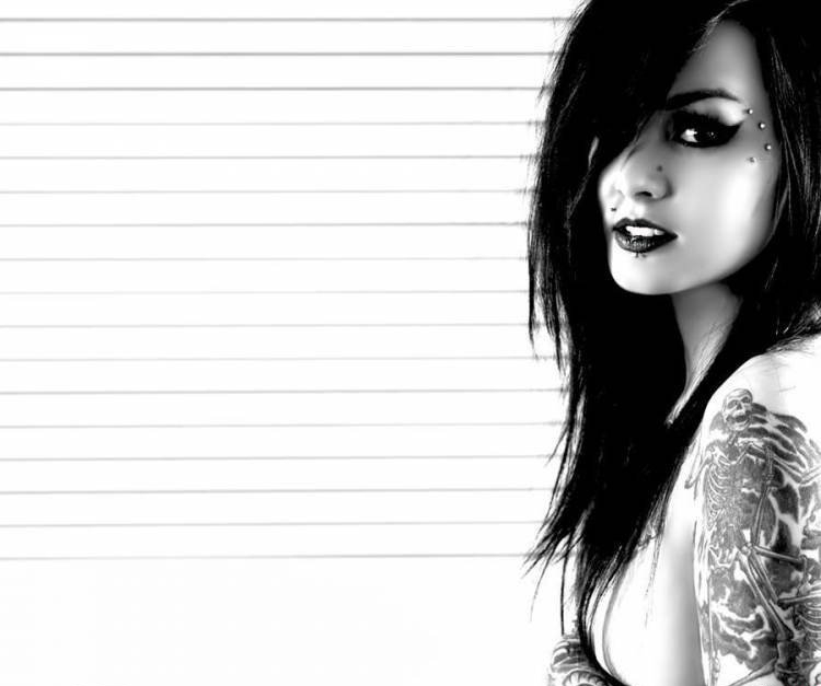 点击大图看下一张：欧美性感纹身女性多图欣赏