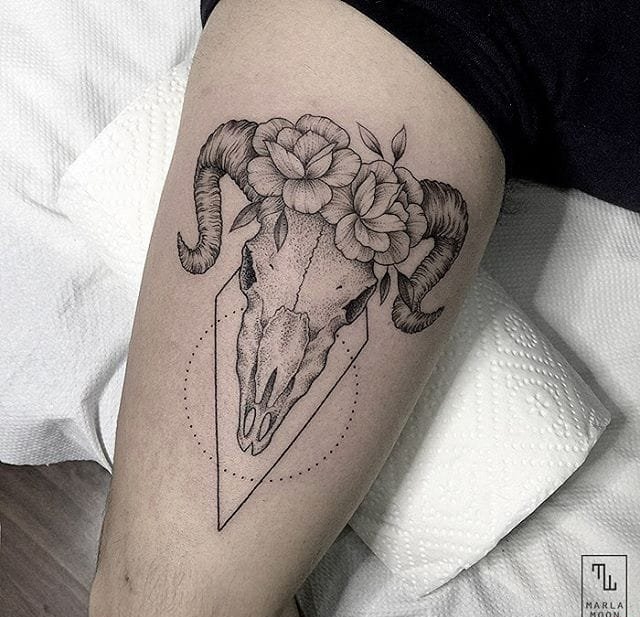 点击大图看下一张：多款细致古怪的纹身图案作品来自玛勒