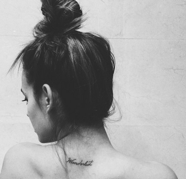 点击大图看下一张：多款女性小清新英文字纹身图案