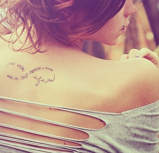 点击大图看下一张:多款女性小清新英文字纹身图案