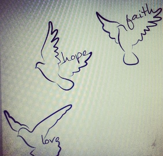 点击大图看下一张：简洁帅气的鸽子纹身图案手稿素材