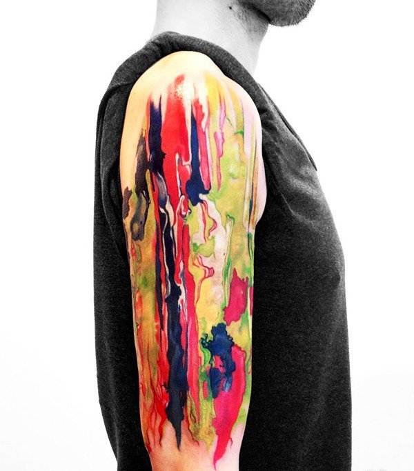 点击大图看下一张：手臂上的漂亮的水彩画风格纹身图案