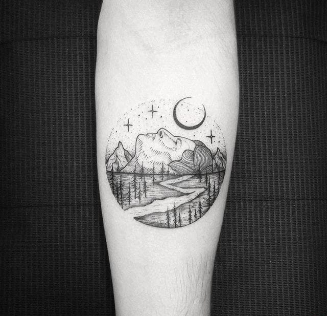 点击大图看下一张：各种黑色点刺风格山林图案纹身来自托马斯