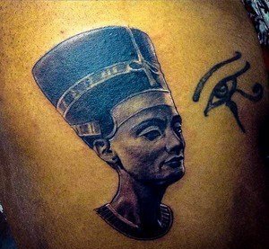 点击大图看下一张：​古埃及主题荷鲁斯之眼印章及艳后纹身图案