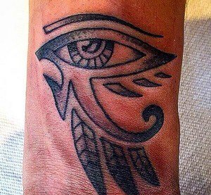 点击大图看下一张：​古埃及主题荷鲁斯之眼印章及艳后纹身图案