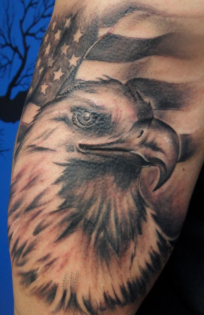 点击大图看下一张：几款男性喜欢的帅气的鹰纹身图案