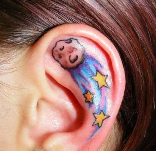 点击大图看下一张：20款女孩耳朵上的小清新纹身图案