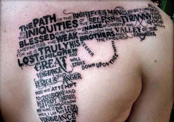 点击大图看下一张：个性的引用多段落英文字纹身图案