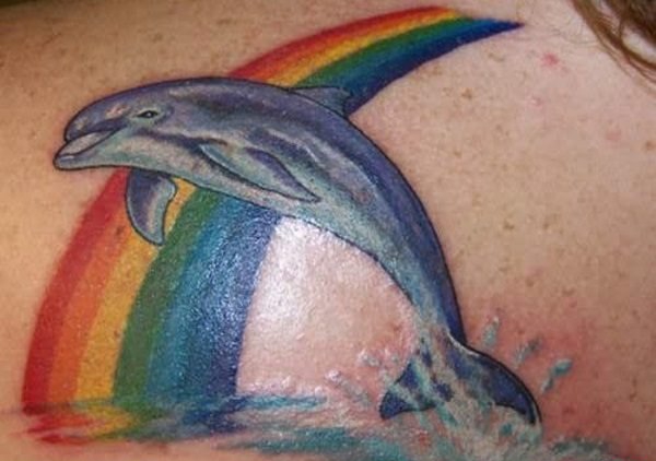 点击大图看下一张：15款漂亮的海豚纹身图案