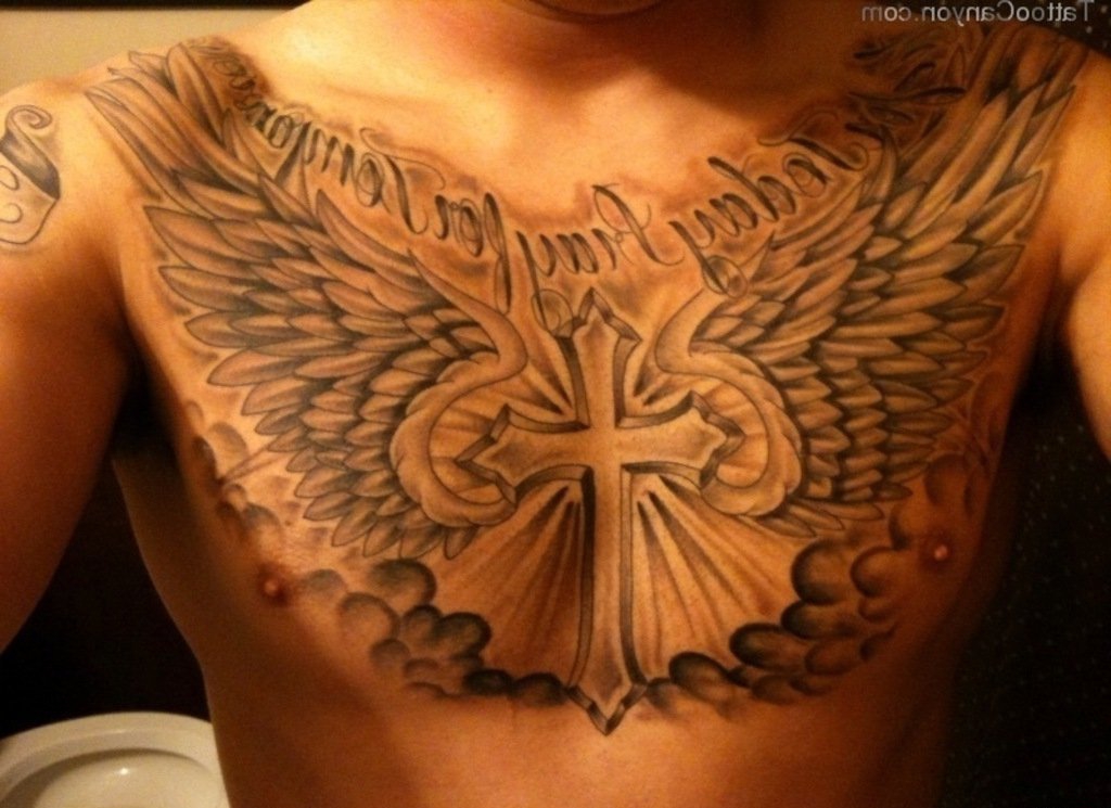点击大图看下一张：满胸漂亮的天使翅膀纹身图案