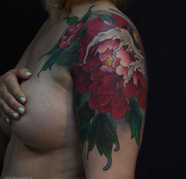 点击大图看下一张：充满活力的彩色花朵纹身图案来自于纹身师Artemy Neumoin