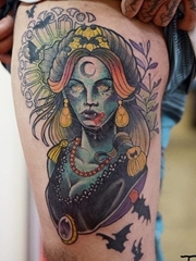强烈的新传统女士纹身图案来自于纹身师洛博内托
