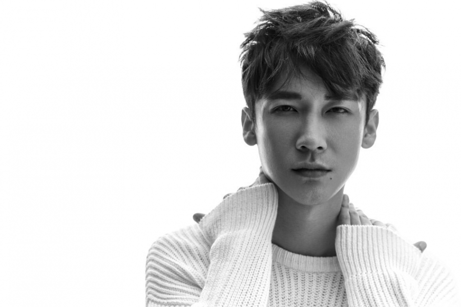 点击大图看下一张：叶相明黑白写真大片