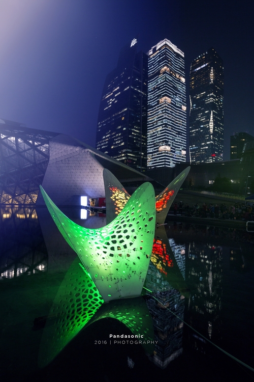 点击大图看下一张：2016广州灯光节