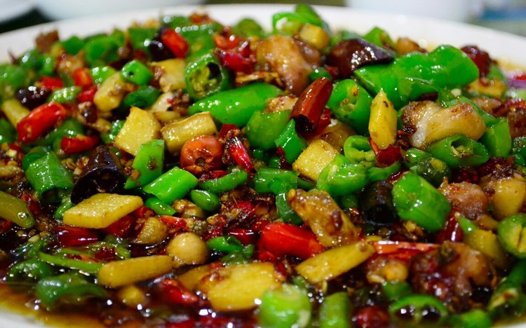 点击大图看下一张：美丽的成都