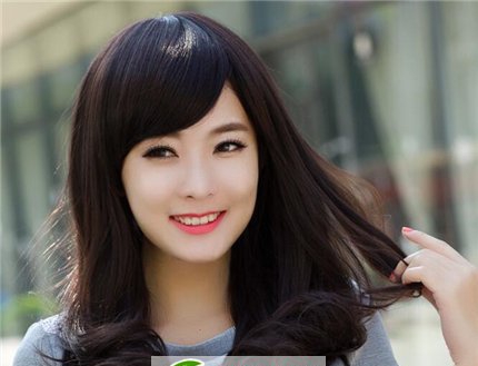 点击大图看下一张：韩式中长梨花头 清纯甜美棕黑发型
