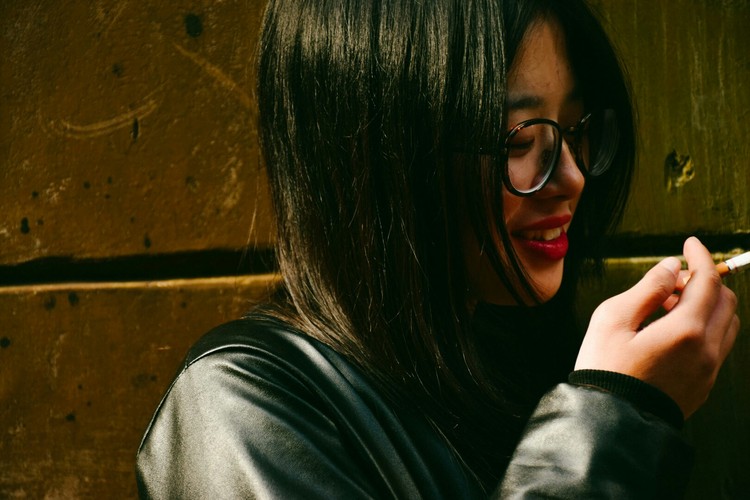 点击大图看下一张:惨白的阳光