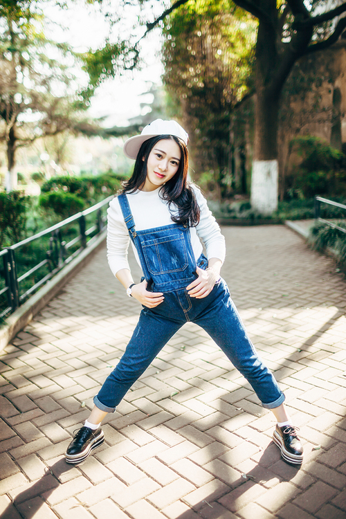 点击大图看下一张：冬日的午后