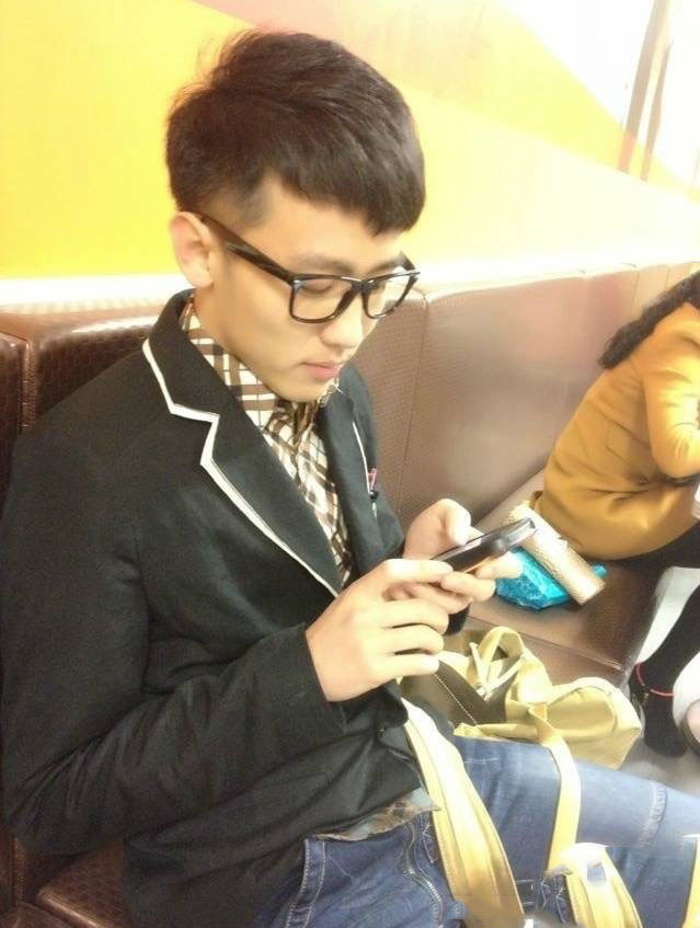 点击大图看下一张:21岁小鲜肉帅哥照片