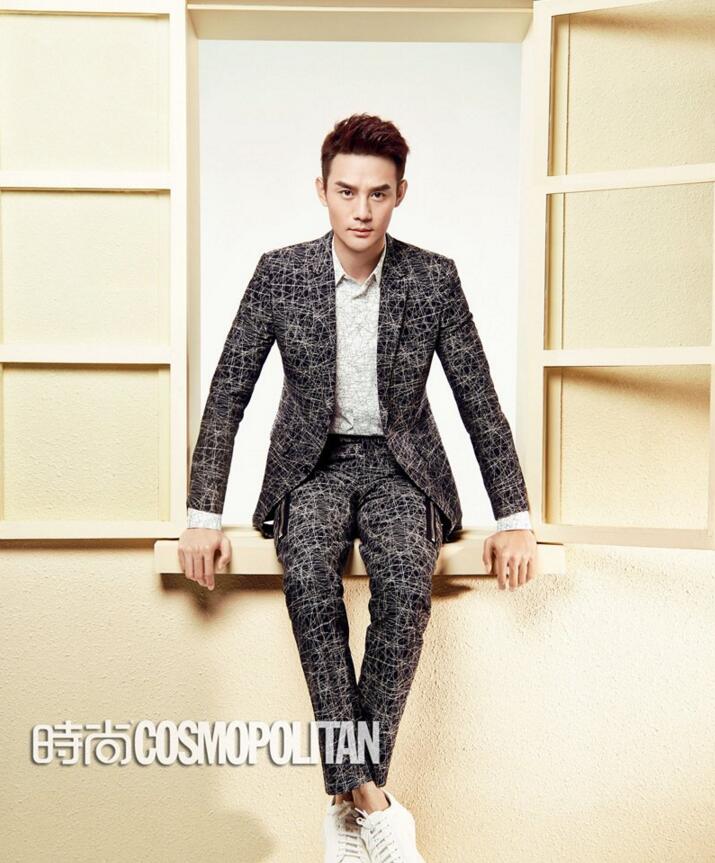 点击大图看下一张:王凯新剧上演