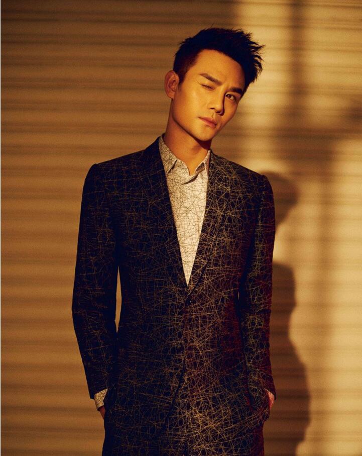 点击大图看下一张:王凯新剧上演